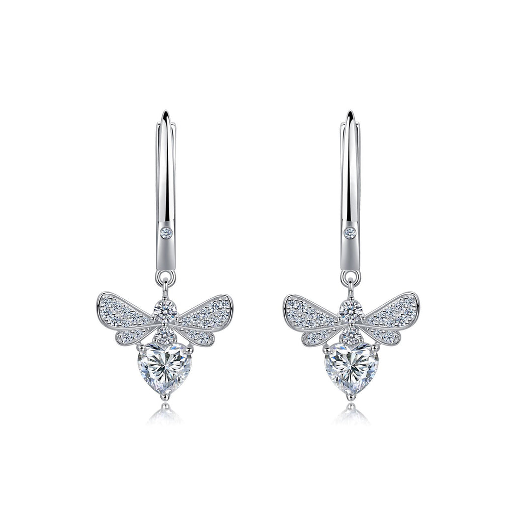 Bee-shaped Ear Hooks Inlaid With Moissanite Hearts