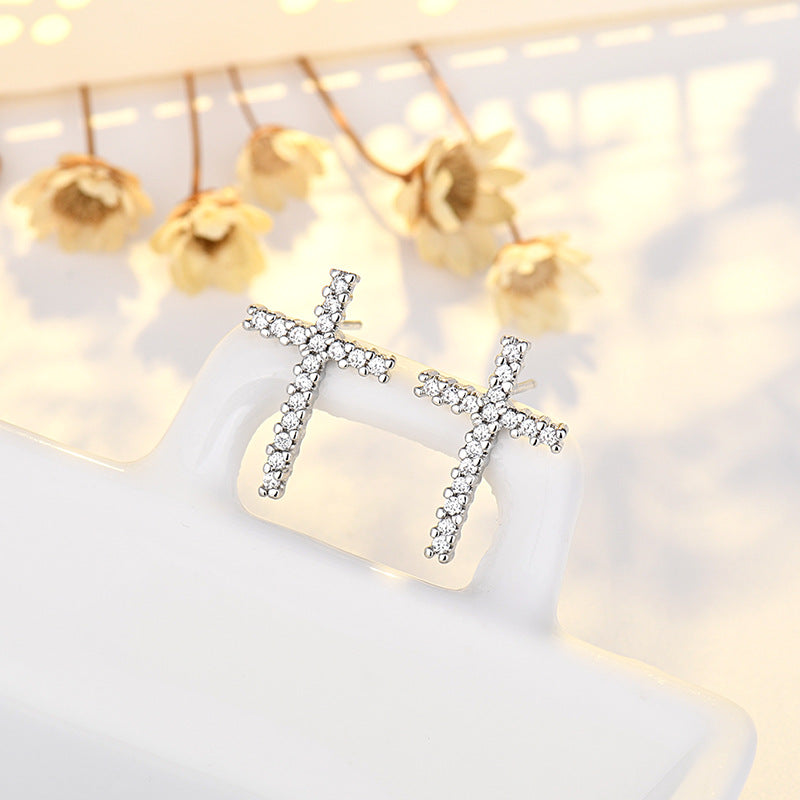 Halo Stone Heart-Shaped Minimalist Cross Earrings