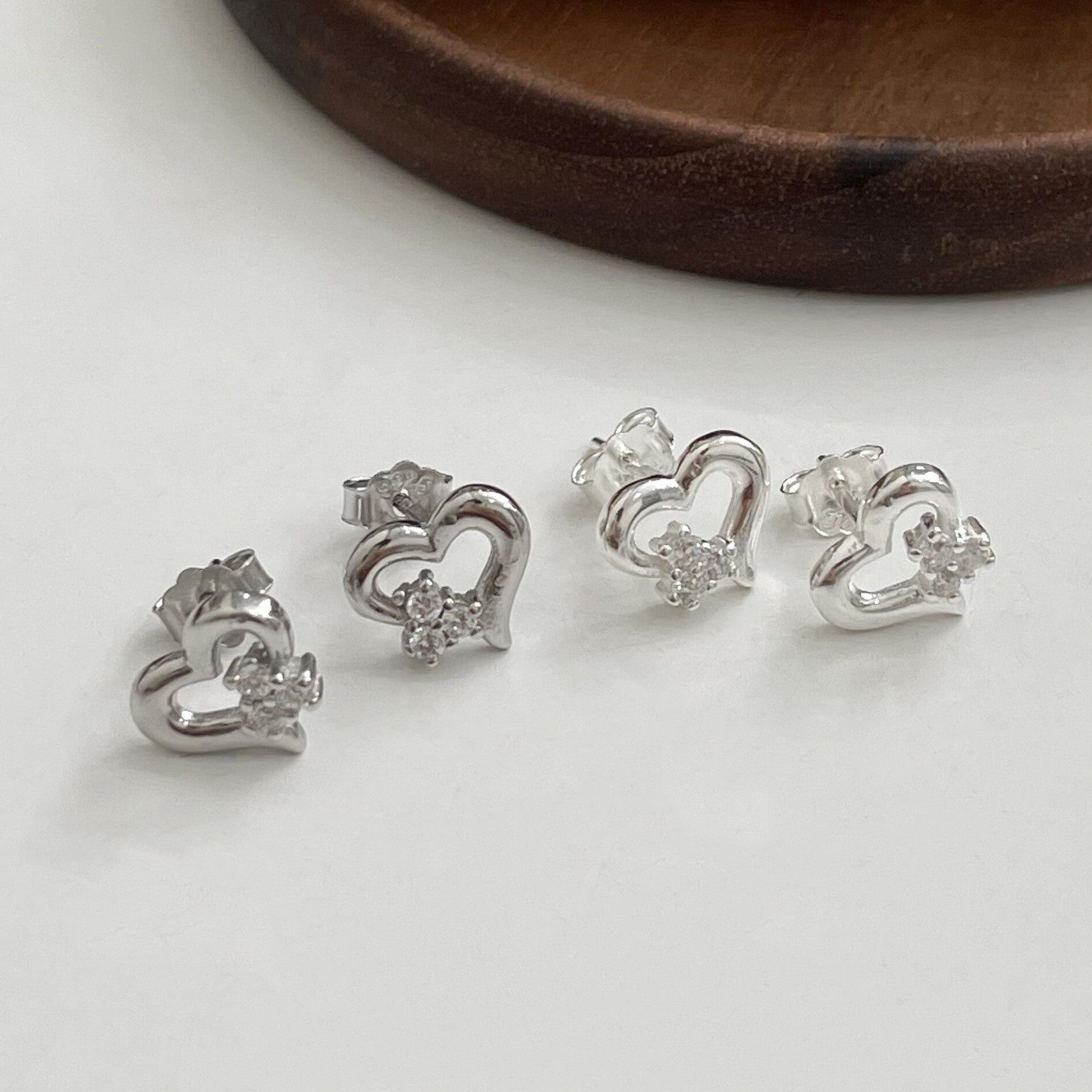 S925 Sterling Silver Tiny Heart Zircon Stud Earrings