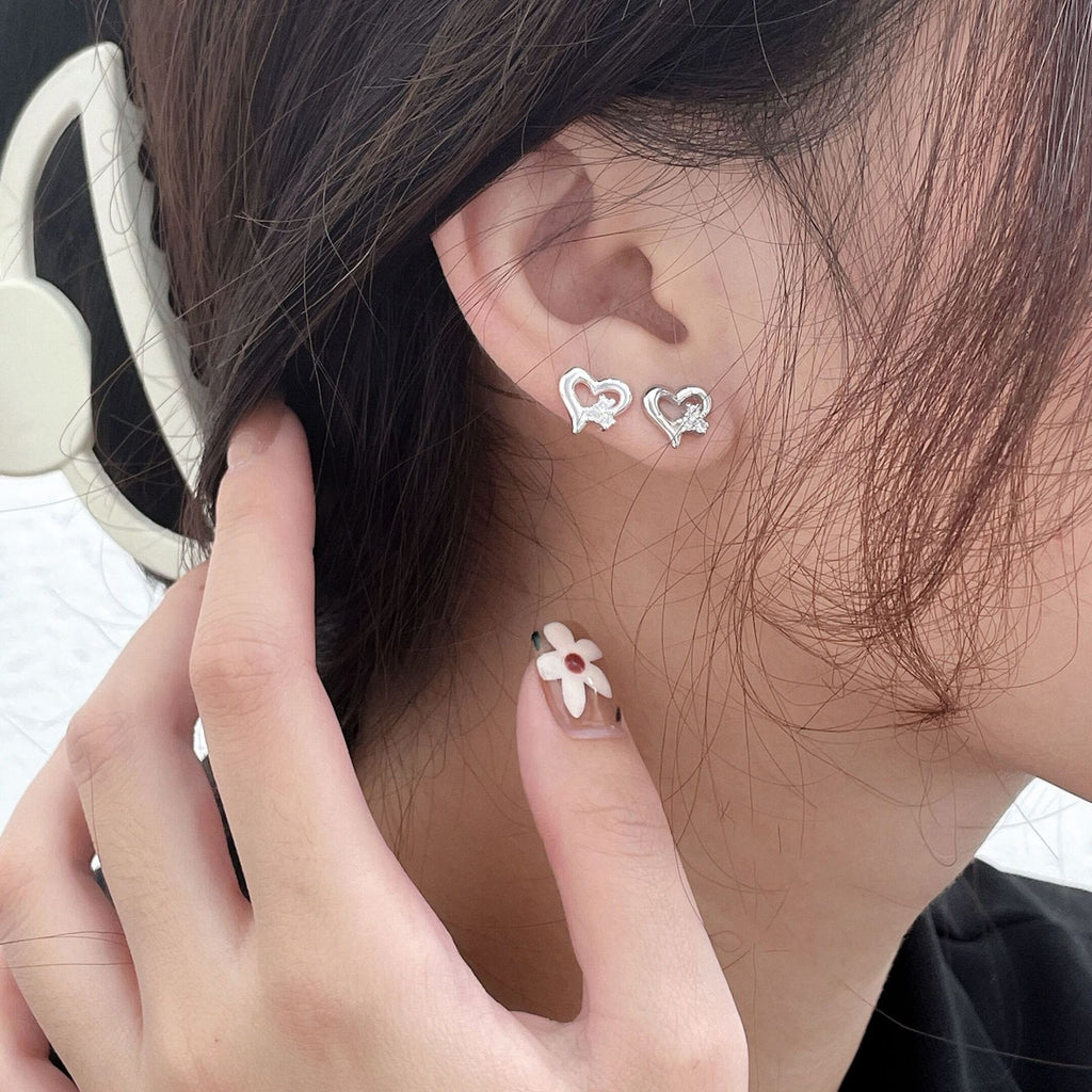 S925 Sterling Silver Tiny Heart Zircon Stud Earrings