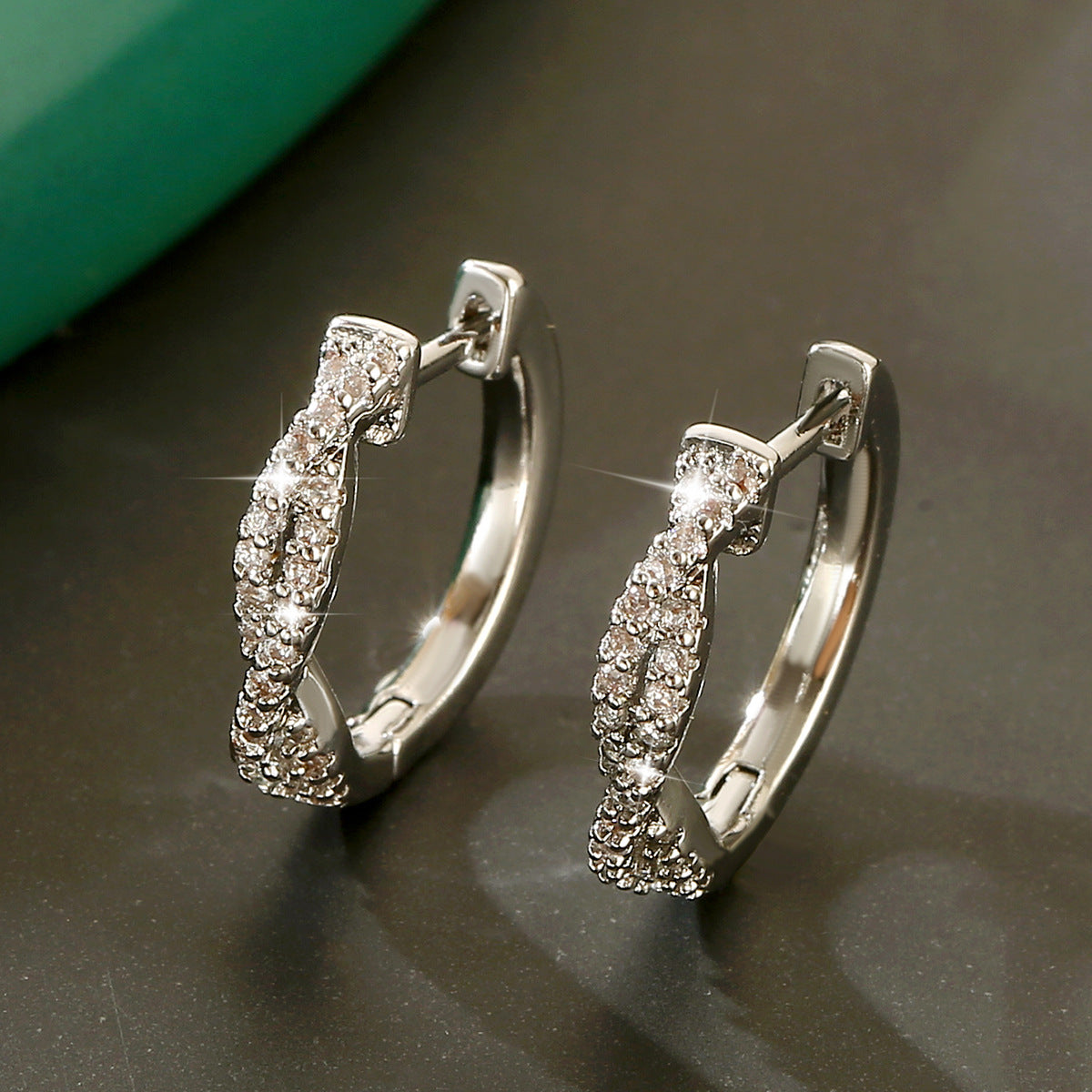 Elegant Copper Geometric Braided Round Earrings