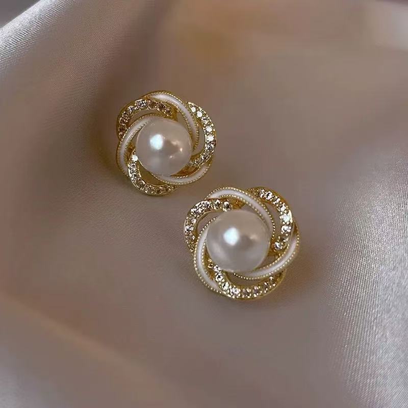 Light Luxury Diamond-Encrusted Red Pearl Earrings Womens Versatile And Fashionable